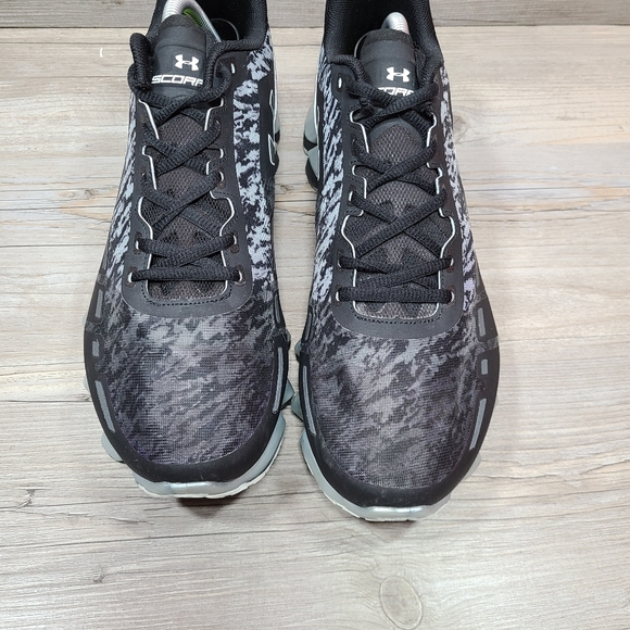 Under Armour Men's Black Running Shoes - Picture 5 of 10